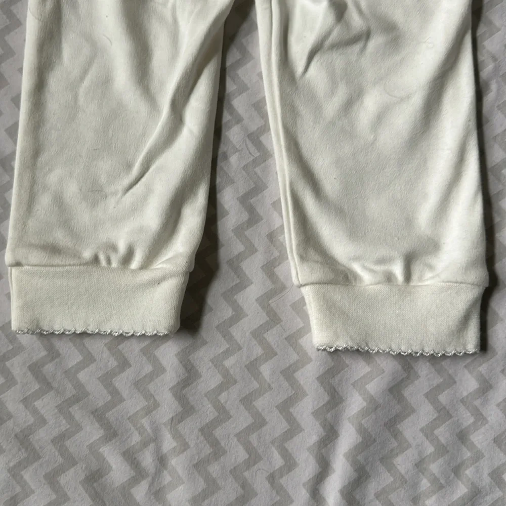Baby Girls 18M Long Sleeve Ruffled Fleece Sweatshirt & Matching Jogger Pant Set - Picture 10 of 12